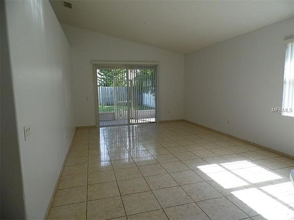 5th image of 1129 Lake Biscayne Way