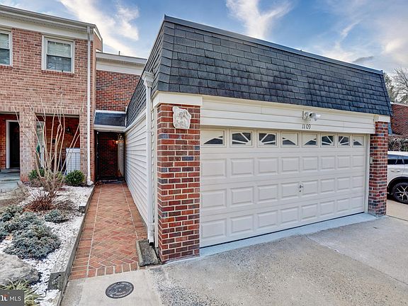 2nd image of 1109 Moorefield Hill Ct SW
