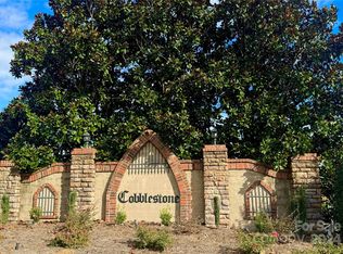 7075 Cobblefield Ln, Denver, NC 28037