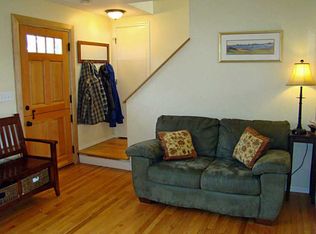 671 Green End Ave, Middletown, RI 02842