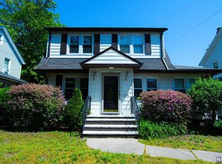 883 Garrison Ave, Teaneck, NJ 07666