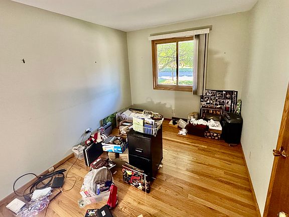 5th image of 1330 Roosevelt Ave