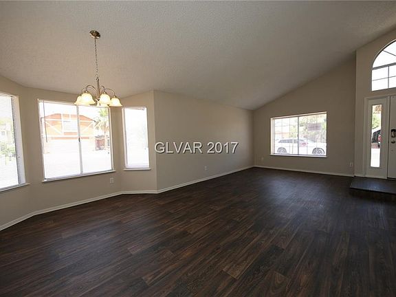 2nd image of 853 Havencrest Dr