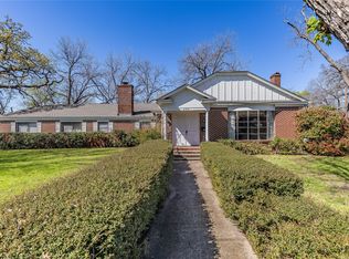 220 N Holly Ave, Sherman, TX 75092