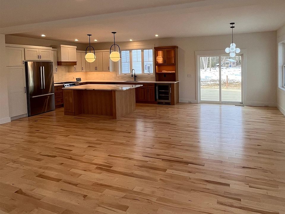 2nd image of 85-1 Currier Road