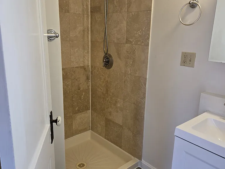 1124 Commonwealth Ave — Photo 117