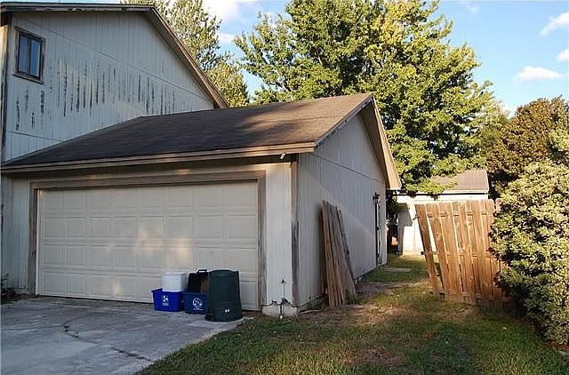 2nd image of 1809 Farm Way