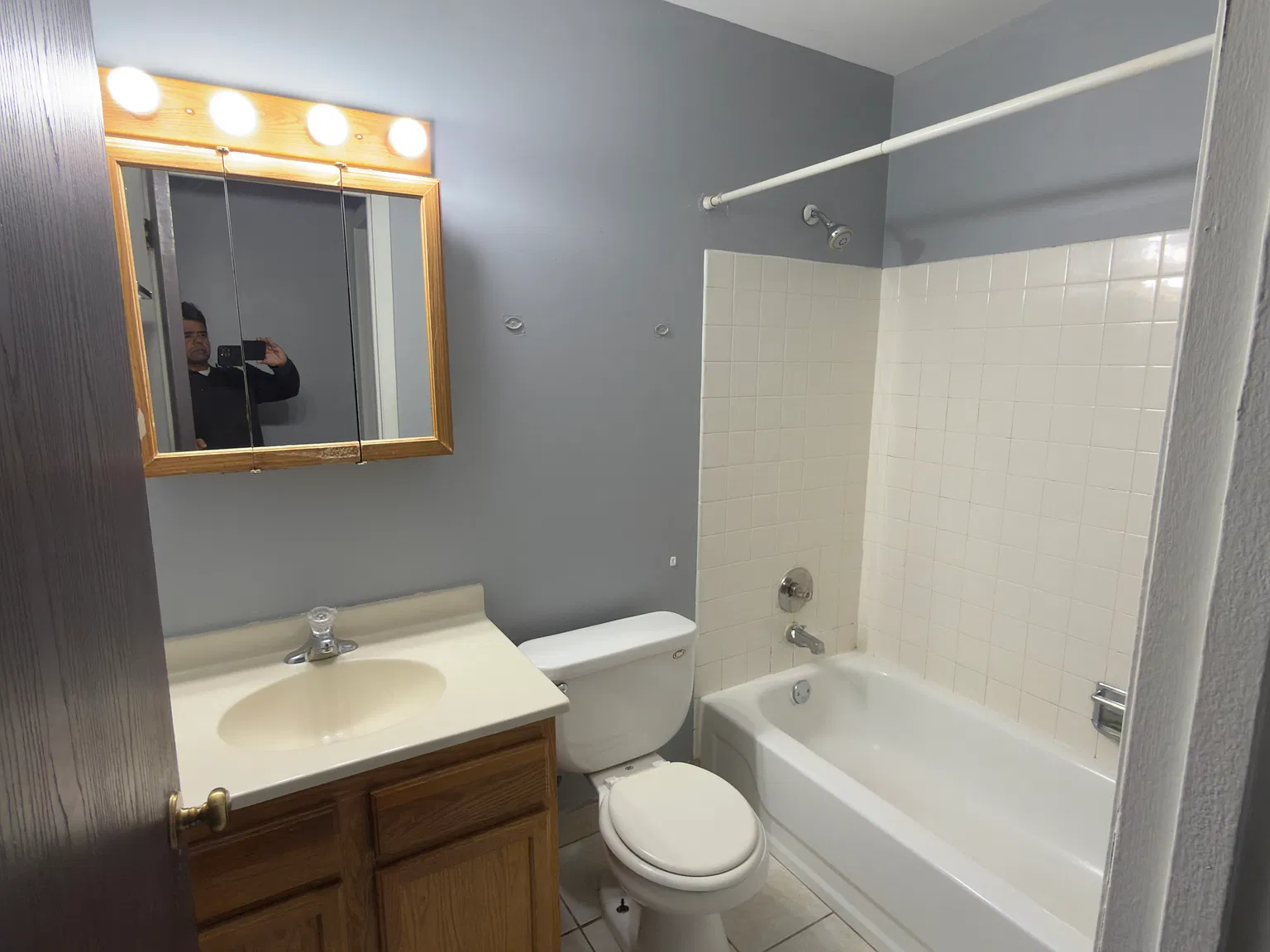 2 bed, 1000 sqft, $1,800 — Photo 2