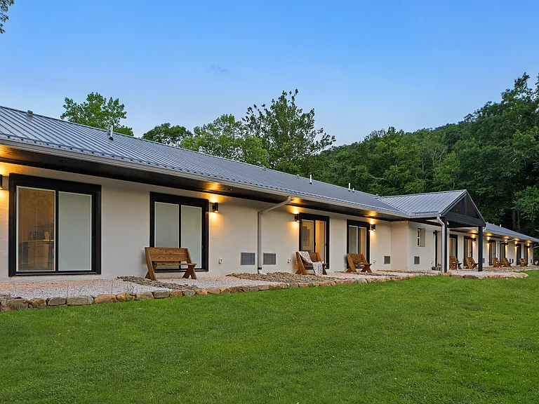 76 S Toe River Rd #5 — Photo 10