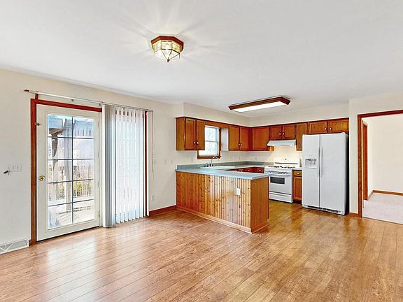 2nd image of 108 Birchfield Dr