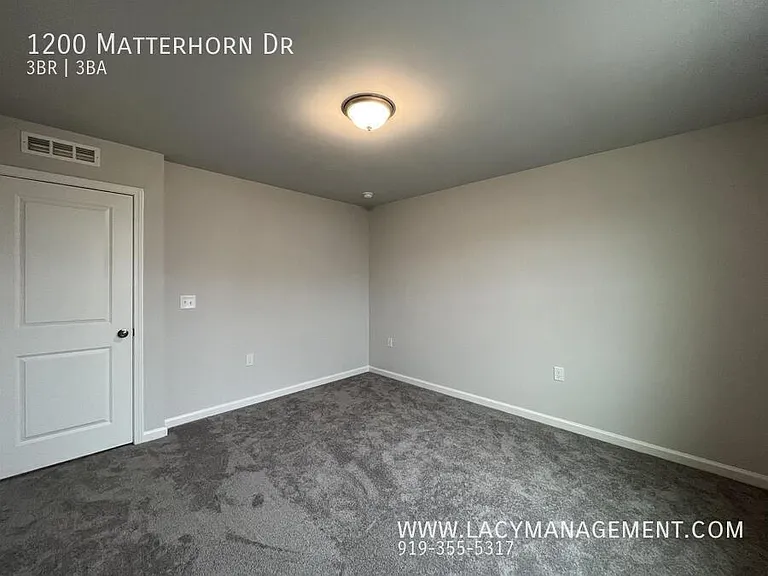 1200 Matterhorn Dr — Photo 24