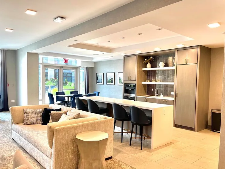 15 Morris Ave #502 — Photo 23