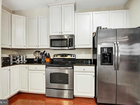 4th image of 303 Lothian Way Unit 103