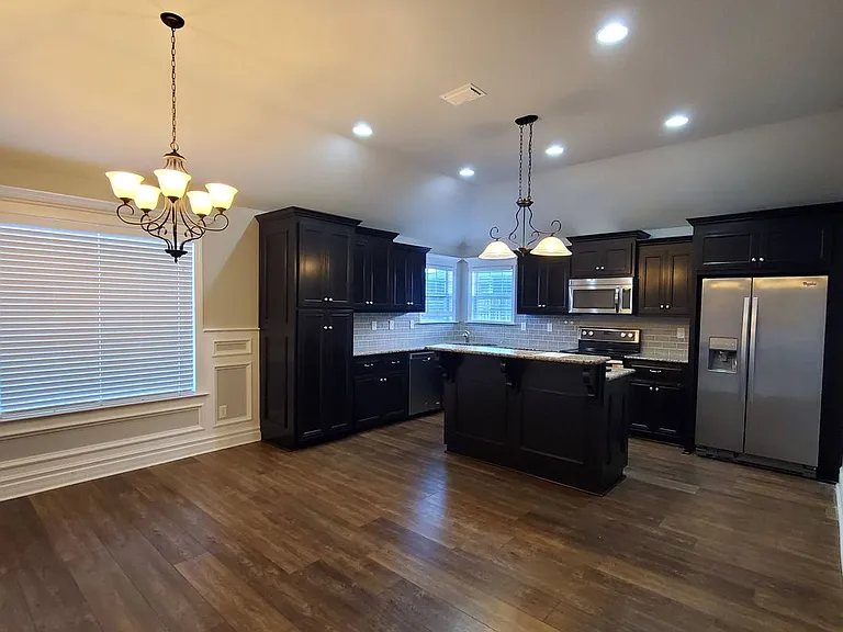 5255 Carlton Ridge Cir — Photo 3