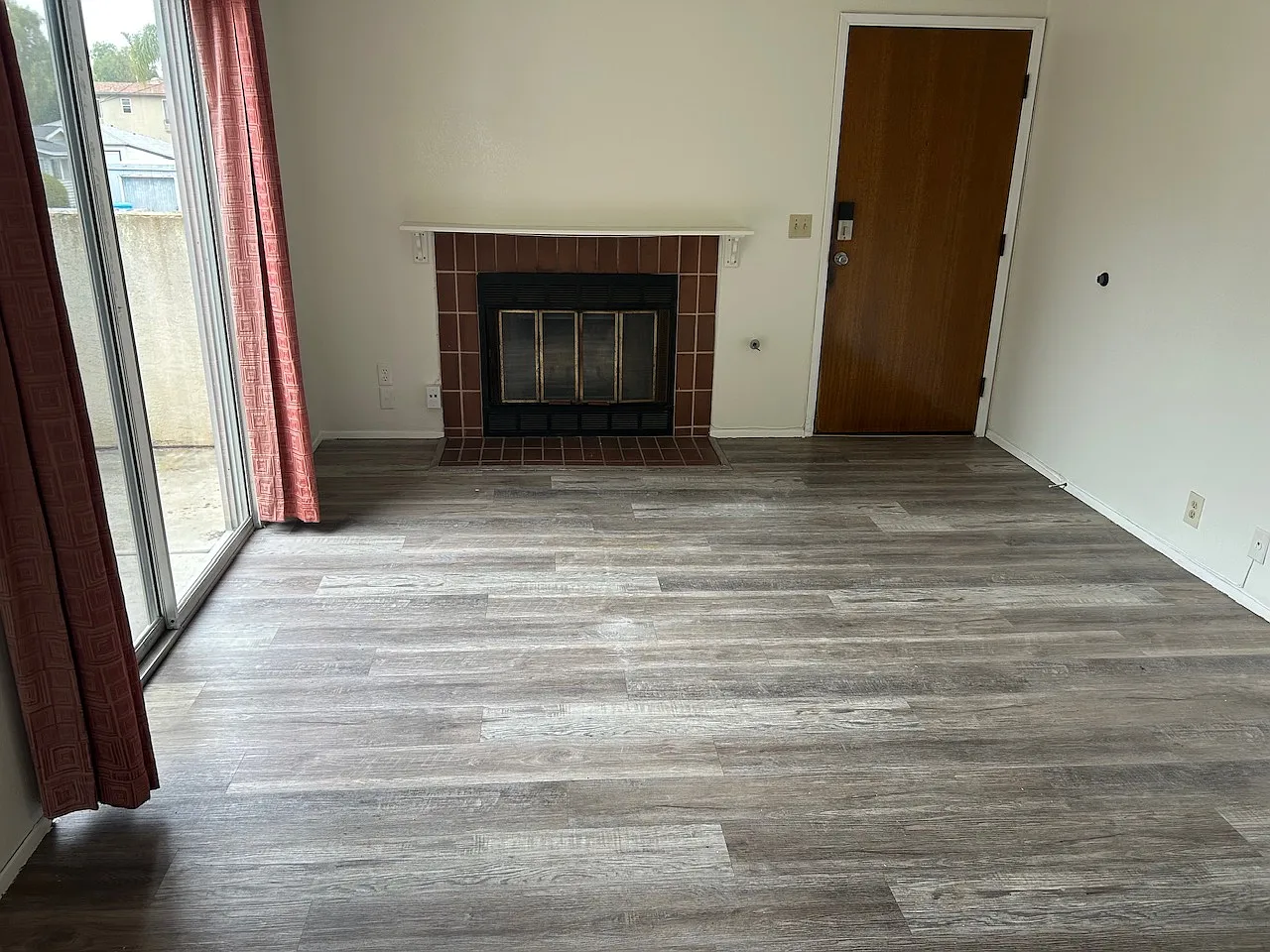 2 bed, 1000 sqft, $3,450 — Photo 2