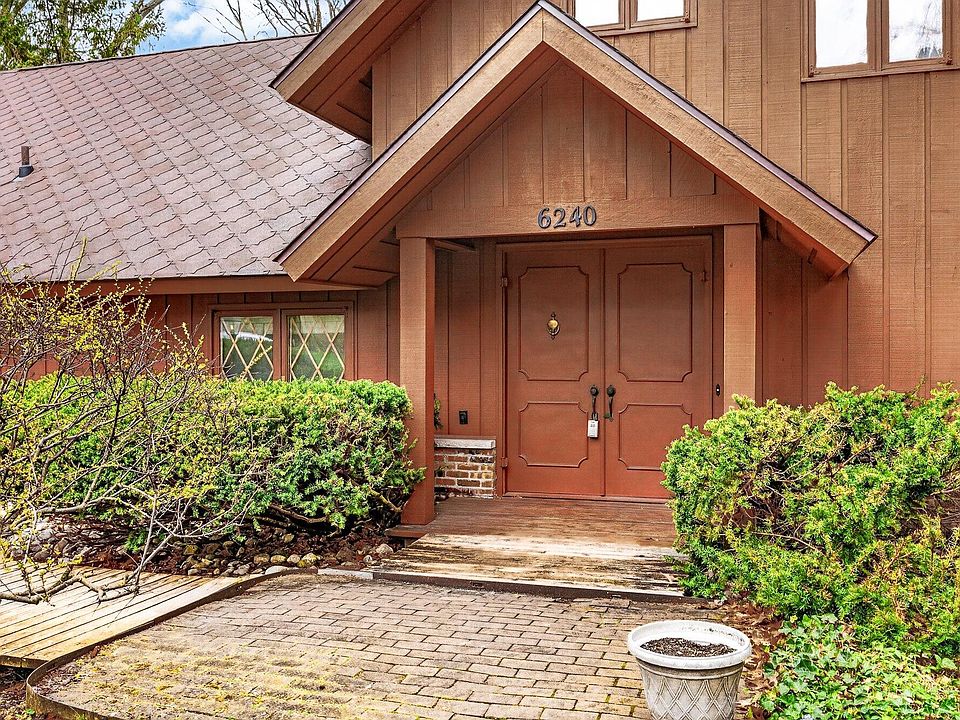 6240 Nantucket Ln, Kalamazoo, MI 49009 | Zillow