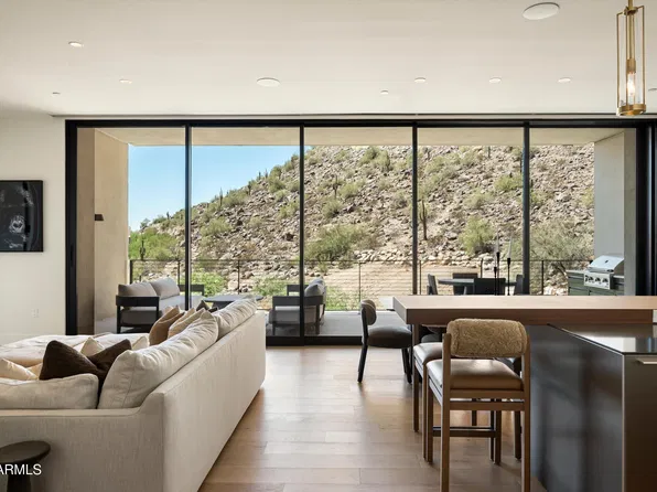 5000 N CAMELBACK RIDGE Drive #303, Scottsdale, AZ 85251