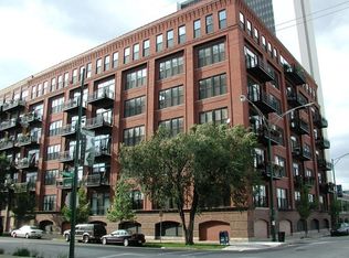 520 W Huron St APT 212, Chicago, IL