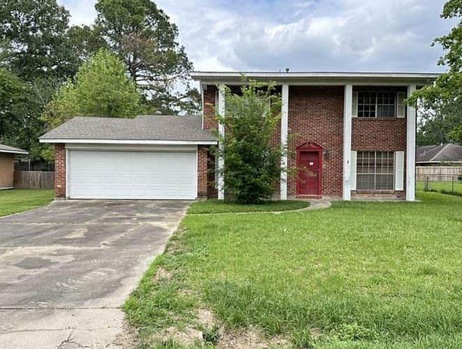 1st image of 38048 Tupelo St