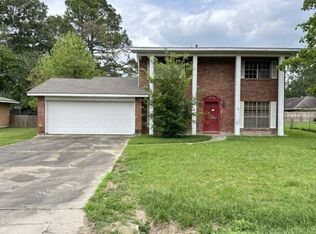 38048 Tupelo St, Gonzales, LA 70737