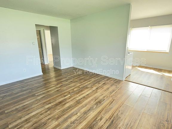 2nd image of 400 N Clark Blvd APT 1