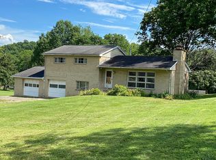 204 Maplewood Ests, Scott Depot, WV 25560