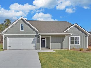 310 Park Place Dr, Lavonia, GA 30553