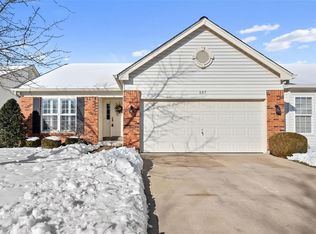 607 Kerryton Place Cir, Ballwin, MO 63021