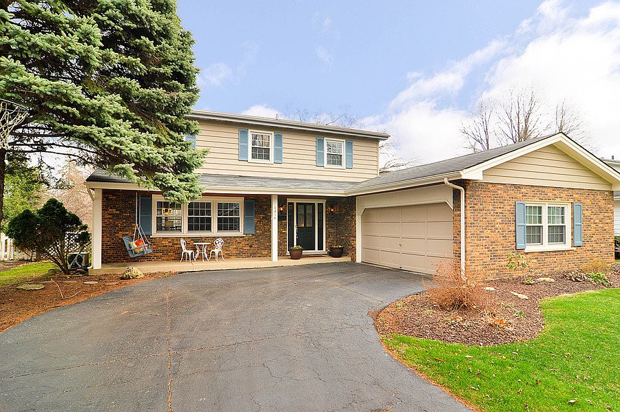 Welcome home!  1416 Swallow 