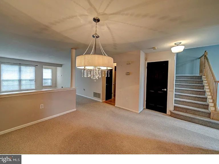 406 Pebble Creek Ct — Photo 6