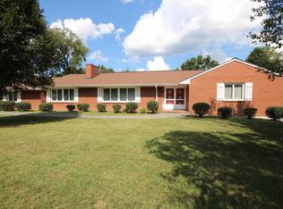 1111 Overland Rd SW, Roanoke, VA 24015