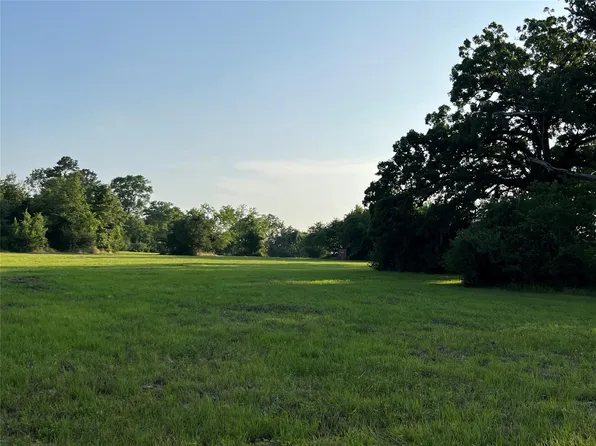 2268 S Fm 1486, Montgomery, TX 77316