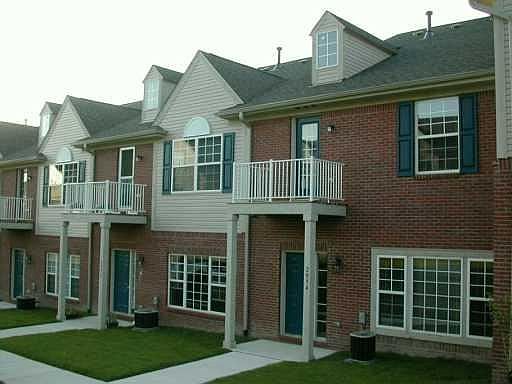 3rd image of 2094 Cloverly Ln