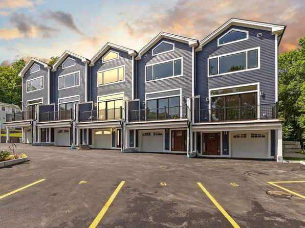 53 Packards Ln #3, Quincy, MA 02169