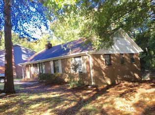 224 Clearbrook Rd, Matthews, NC 28105
