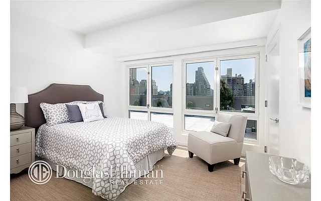 Sold by Douglas Elliman | media 24