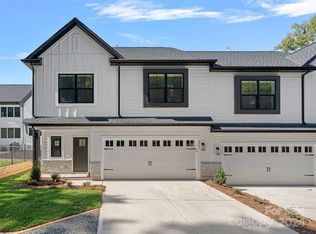 5507 Fairview Rd, Charlotte, NC 28209