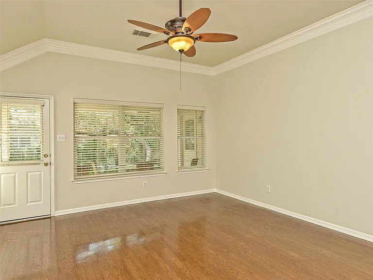 11 Troon Dr — Photo 7