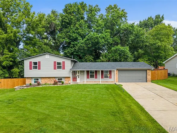9 Linda Ln, Saint Peters, MO 63376