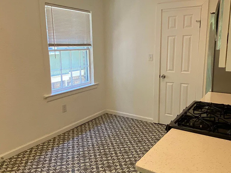 4921 Paseo Blvd — Photo 10