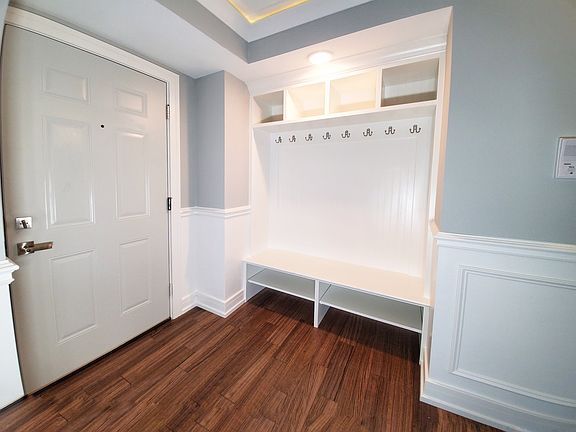 4th image of 4021 W 97th St