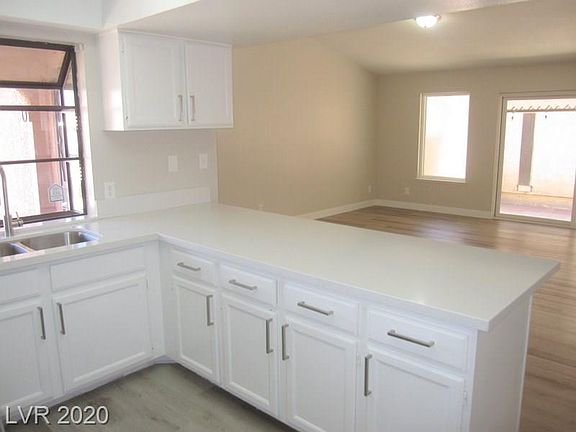 4th image of 220 Jon Belger Dr