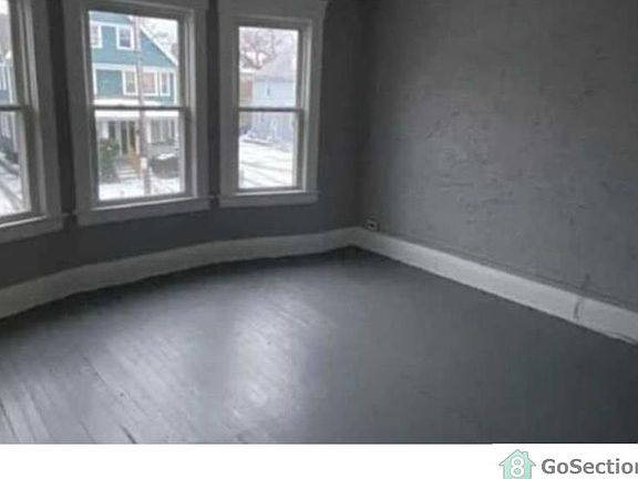2nd image of 10025 North Blvd
