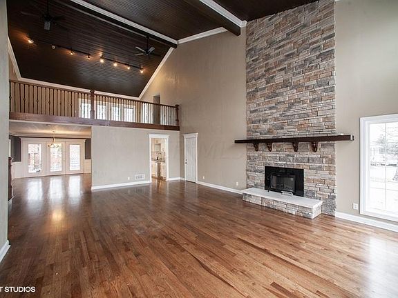 4th image of 2017 Sheridan Dr