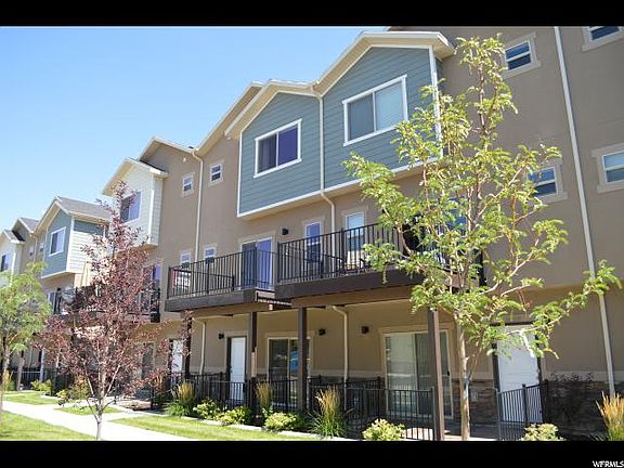 3rd image of 3884 S 1530 W #239