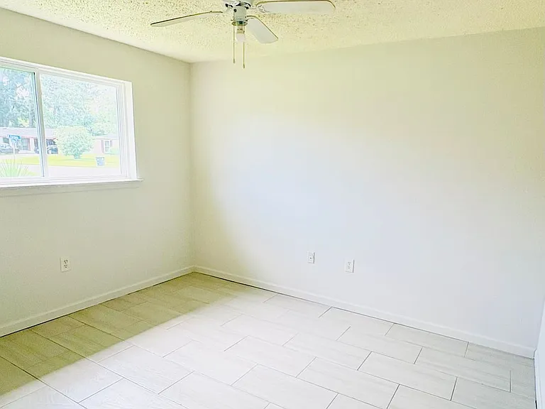 5945 W Fairlane Ct — Photo 7