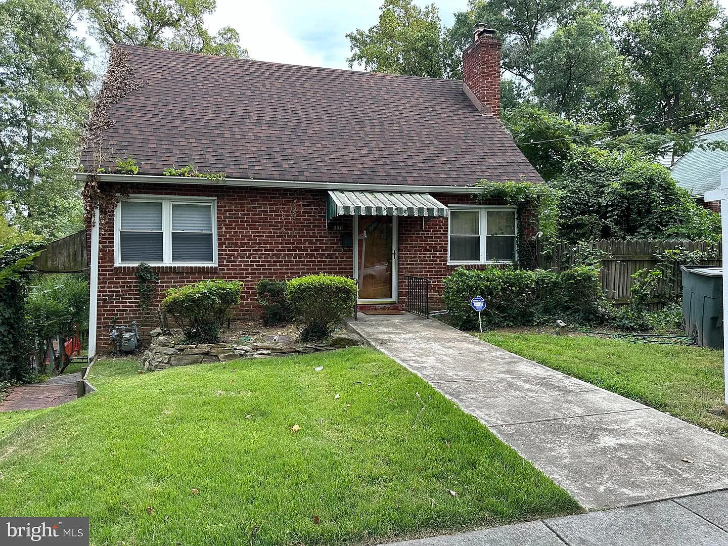 3671 Camden St SE photo 1