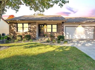 169 Beechwood Dr, Bremen, IN 46506