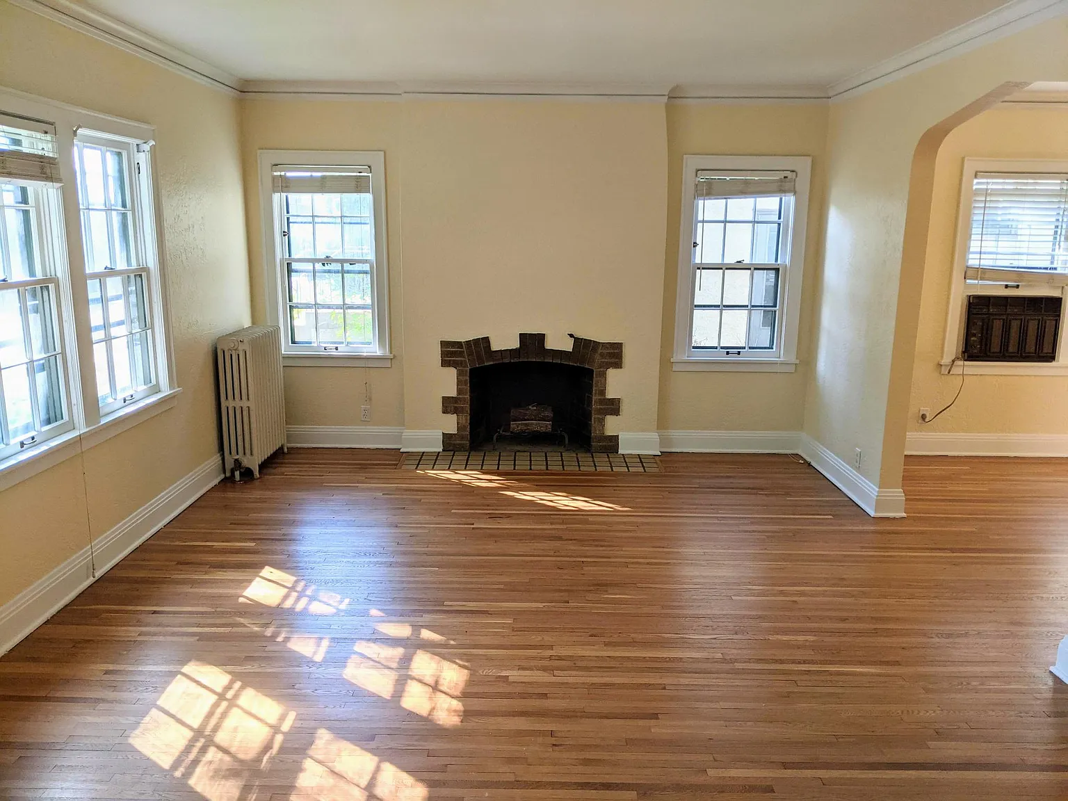 2 bed, 1350 sqft, $1,895 — Photo 4