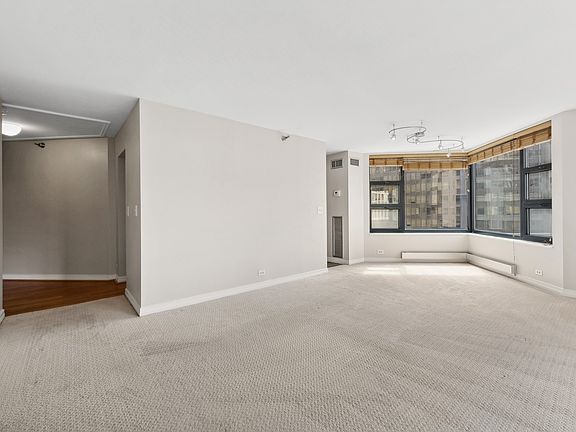 3rd image of 401 E Ontario St APT 1501